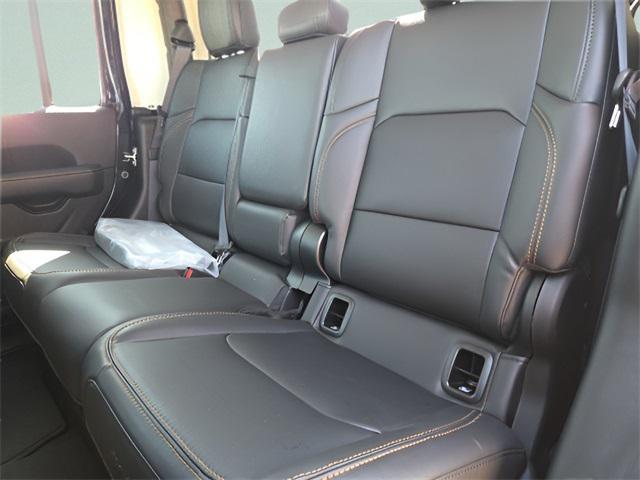 new 2025 Jeep Gladiator car, priced at $41,435