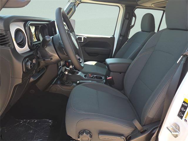 new 2025 Jeep Wrangler car, priced at $39,080