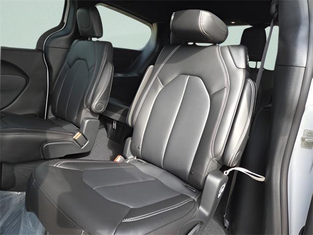 new 2025 Chrysler Pacifica car, priced at $41,720