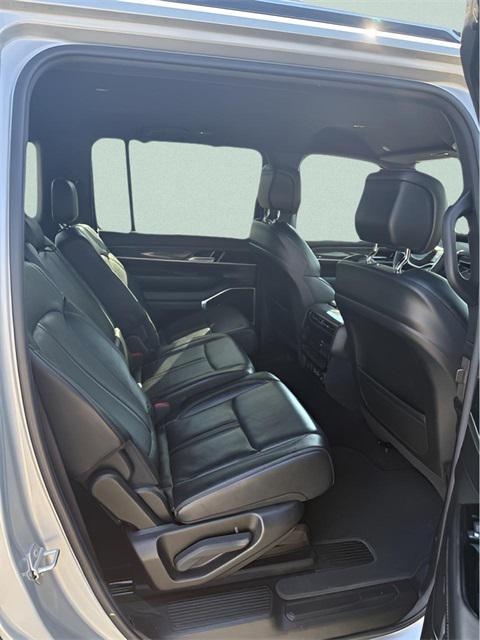 used 2022 Jeep Wagoneer car, priced at $36,499