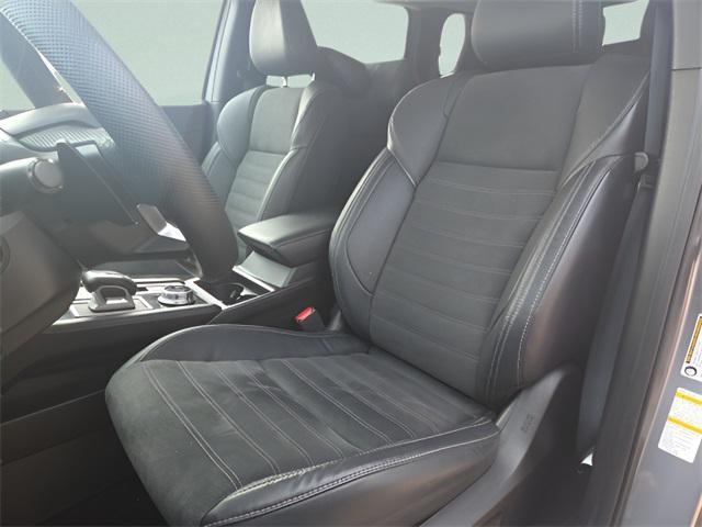 used 2023 Mitsubishi Outlander car, priced at $23,019