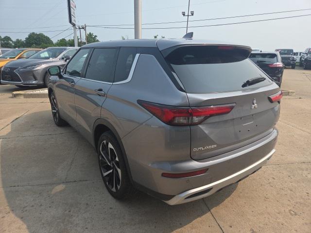 used 2023 Mitsubishi Outlander car, priced at $23,349
