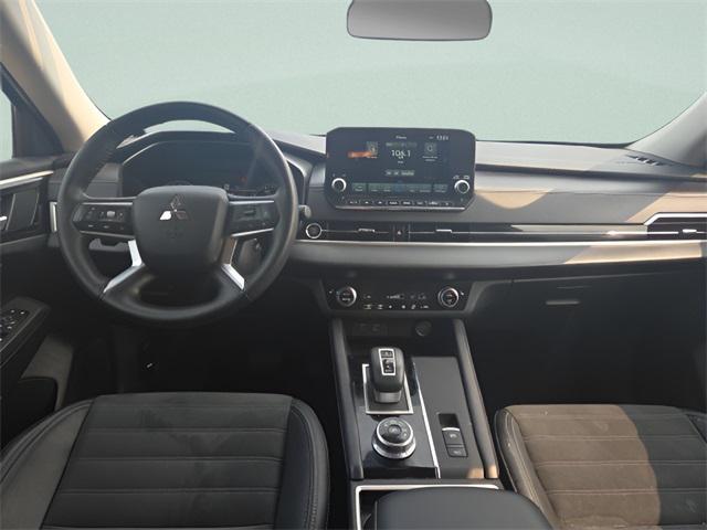 used 2023 Mitsubishi Outlander car, priced at $23,019