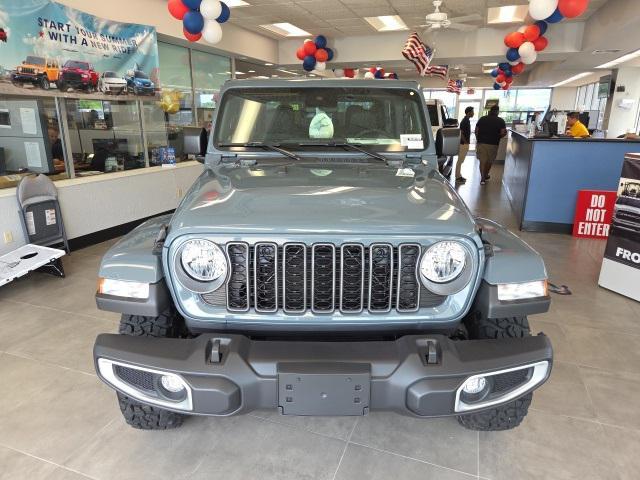 new 2025 Jeep Gladiator car, priced at $41,435