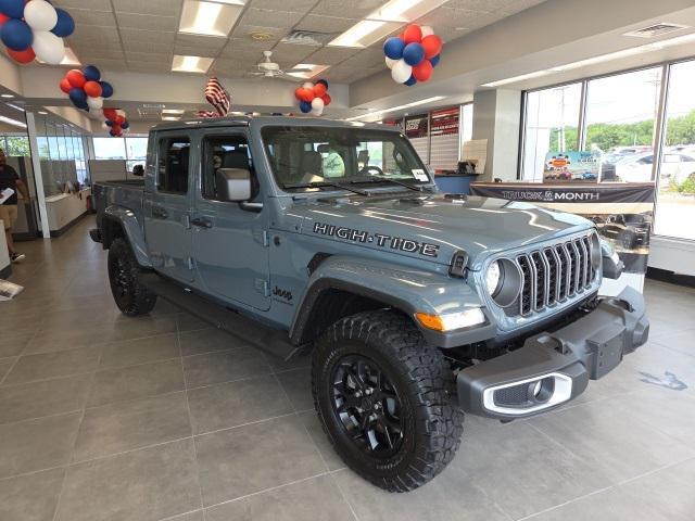 new 2025 Jeep Gladiator car, priced at $41,435