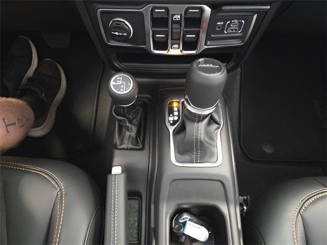 new 2025 Jeep Gladiator car, priced at $40,250