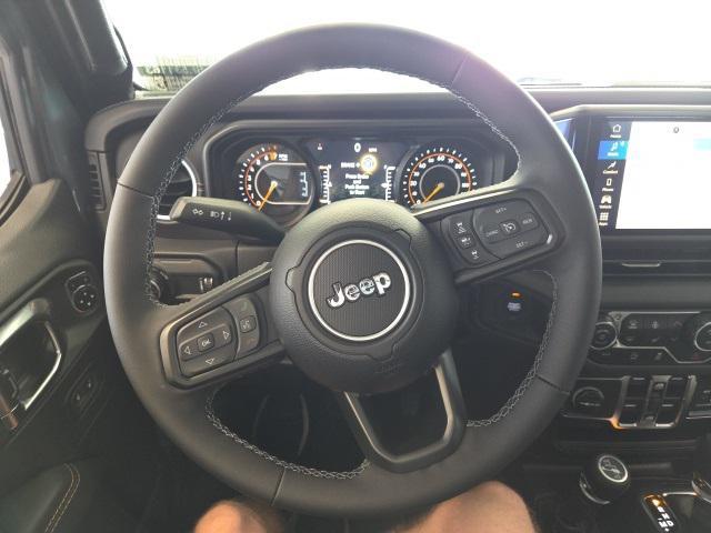 new 2025 Jeep Gladiator car, priced at $41,435