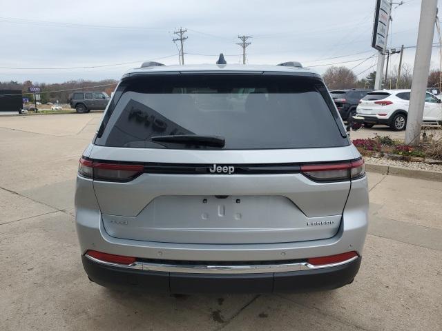 new 2025 Jeep Grand Cherokee car, priced at $45,390