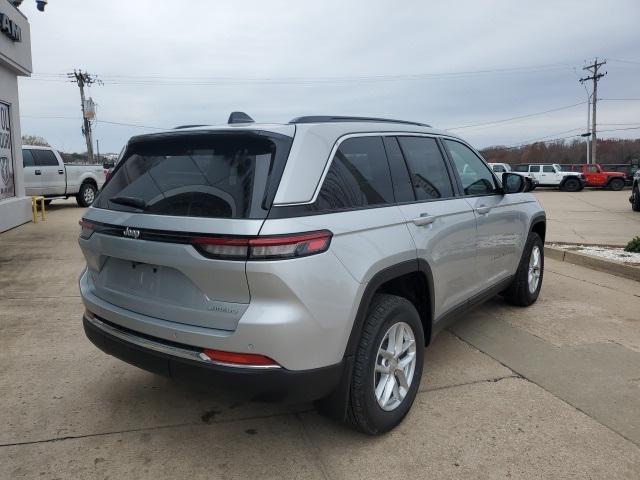 new 2025 Jeep Grand Cherokee car, priced at $45,390