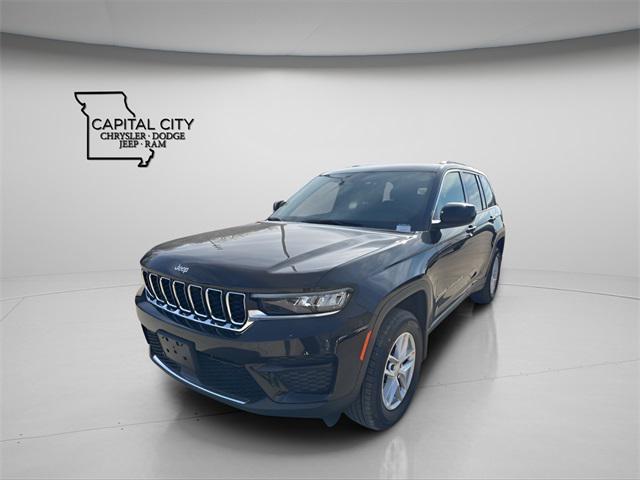 new 2025 Jeep Grand Cherokee car, priced at $37,840