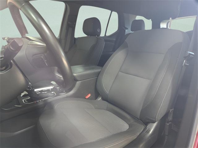 used 2023 Chevrolet Traverse car, priced at $25,136