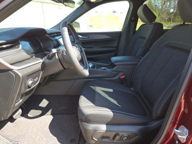new 2025 Jeep Grand Cherokee L car, priced at $37,425
