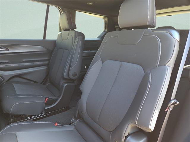 new 2025 Jeep Grand Cherokee L car, priced at $37,425