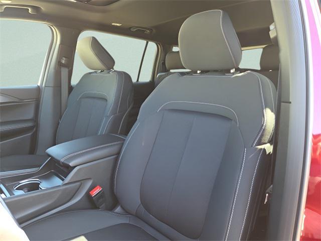 new 2025 Jeep Grand Cherokee L car, priced at $37,425