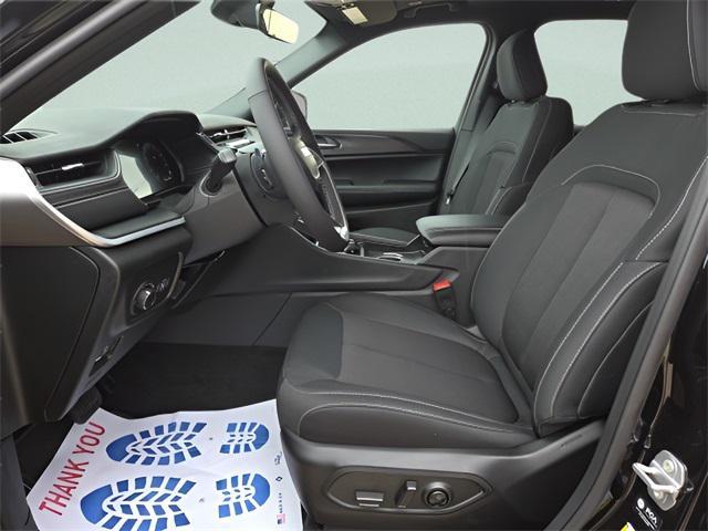 new 2025 Jeep Grand Cherokee L car, priced at $35,920