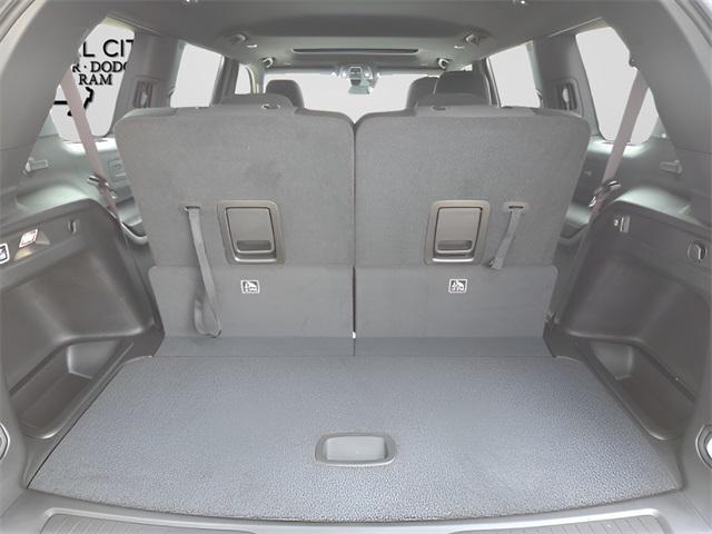 new 2025 Jeep Grand Cherokee L car, priced at $35,920