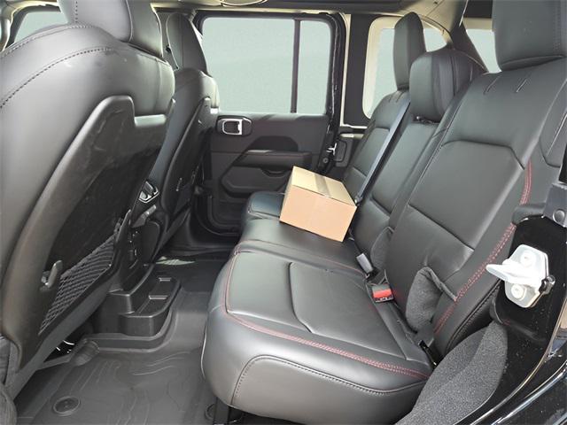 new 2025 Jeep Wrangler car, priced at $57,860