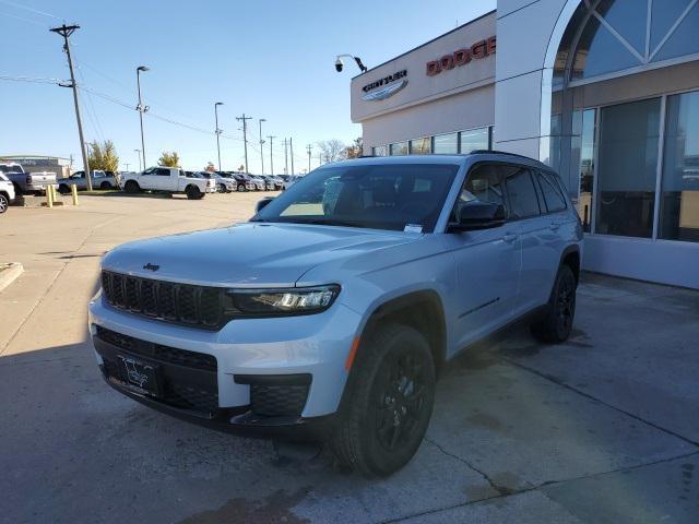 new 2024 Jeep Grand Cherokee L car, priced at $40,525