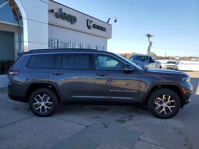 new 2024 Jeep Grand Cherokee L car, priced at $44,830