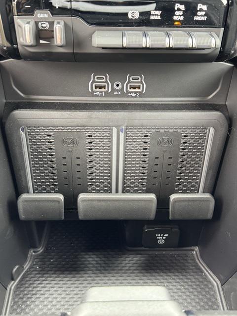 new 2025 Ram 2500 car, priced at $72,785