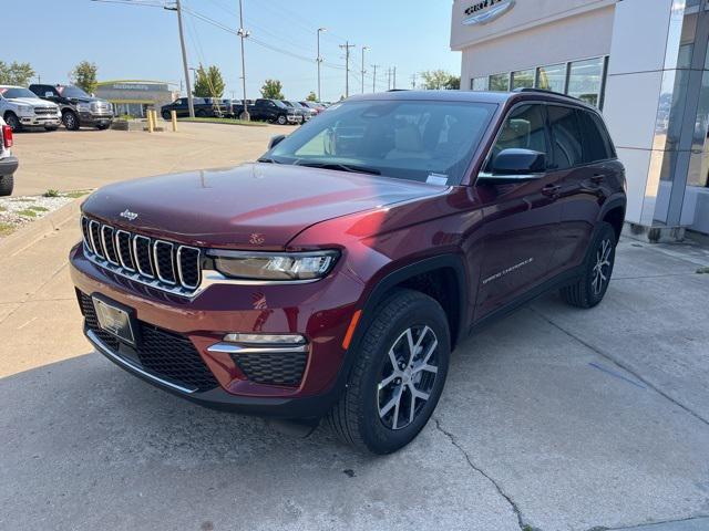 new 2025 Jeep Grand Cherokee car, priced at $44,805