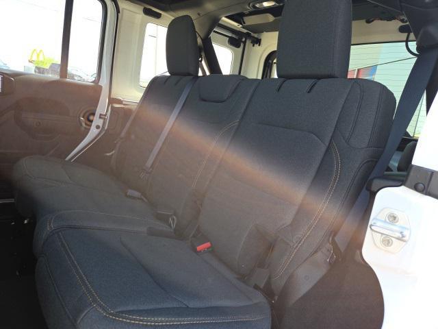 new 2025 Jeep Wrangler car, priced at $47,704