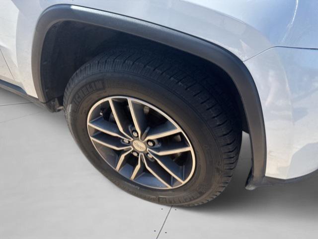 used 2017 Jeep Grand Cherokee car, priced at $13,449