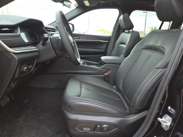 new 2025 Jeep Grand Cherokee car, priced at $45,266