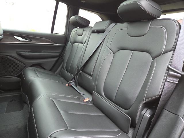 new 2025 Jeep Grand Cherokee car, priced at $45,266