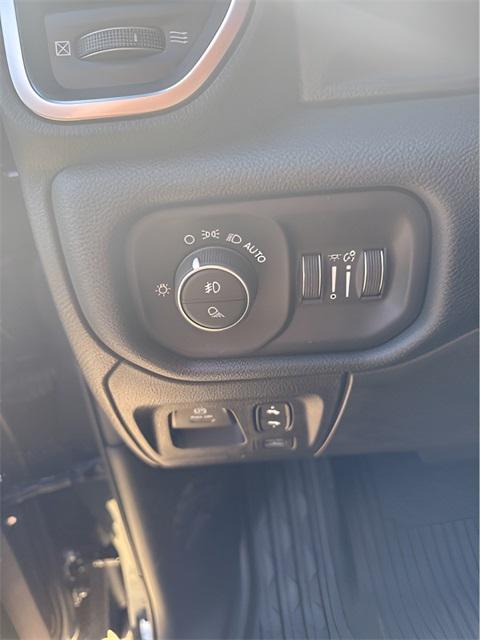 new 2025 Ram 1500 car, priced at $46,256