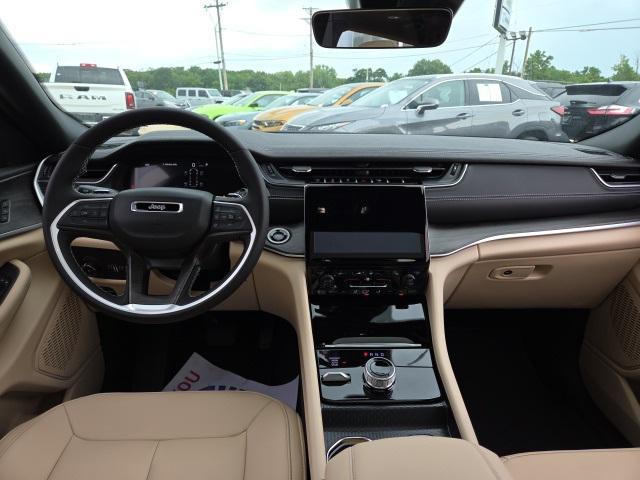new 2025 Jeep Grand Cherokee L car, priced at $45,735