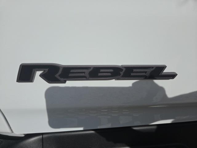 new 2025 Ram 1500 car, priced at $59,975