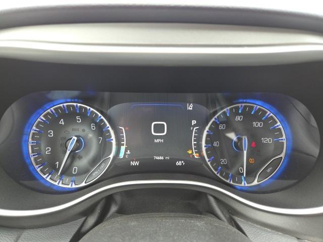used 2022 Chrysler Pacifica car, priced at $21,363