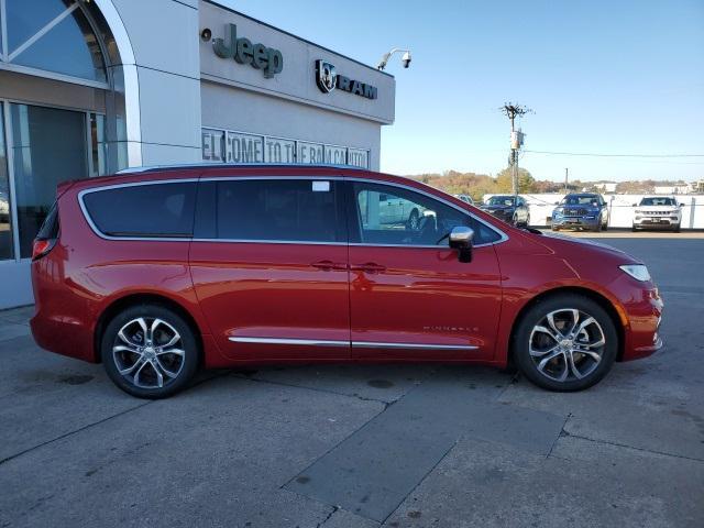 new 2025 Chrysler Pacifica car, priced at $52,620