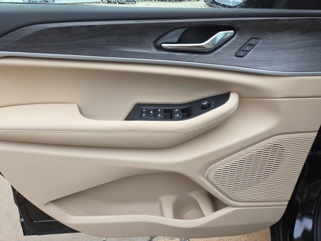 new 2025 Jeep Grand Cherokee car, priced at $43,635