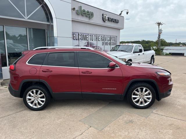 used 2017 Jeep Cherokee car, priced at $11,400