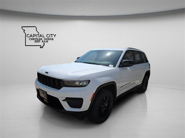 new 2025 Jeep Grand Cherokee car, priced at $39,885