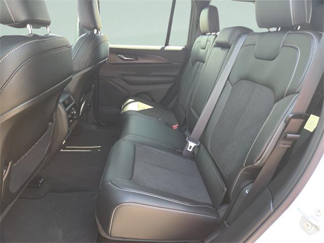 new 2025 Jeep Grand Cherokee car, priced at $39,885