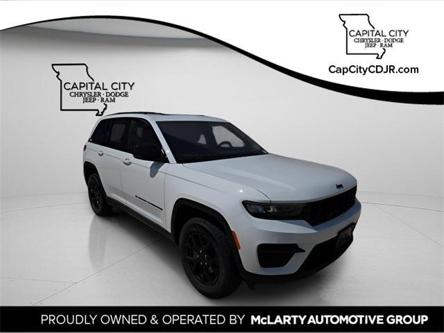 new 2025 Jeep Grand Cherokee car, priced at $38,135