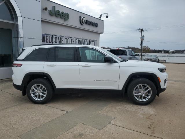 new 2025 Jeep Grand Cherokee car, priced at $44,795