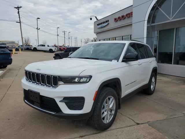 new 2025 Jeep Grand Cherokee car, priced at $44,795