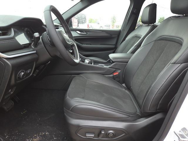 new 2025 Jeep Grand Cherokee L car, priced at $41,385