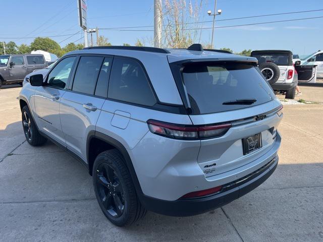 new 2025 Jeep Grand Cherokee car, priced at $48,030