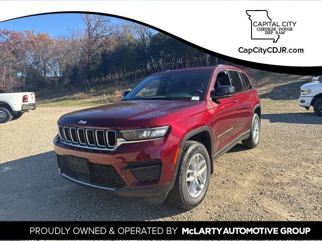 new 2025 Jeep Grand Cherokee car, priced at $45,390