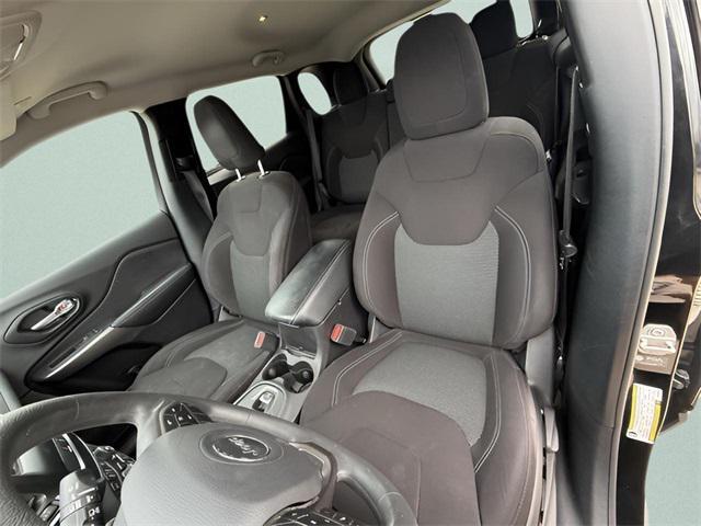 used 2021 Jeep Cherokee car, priced at $15,656