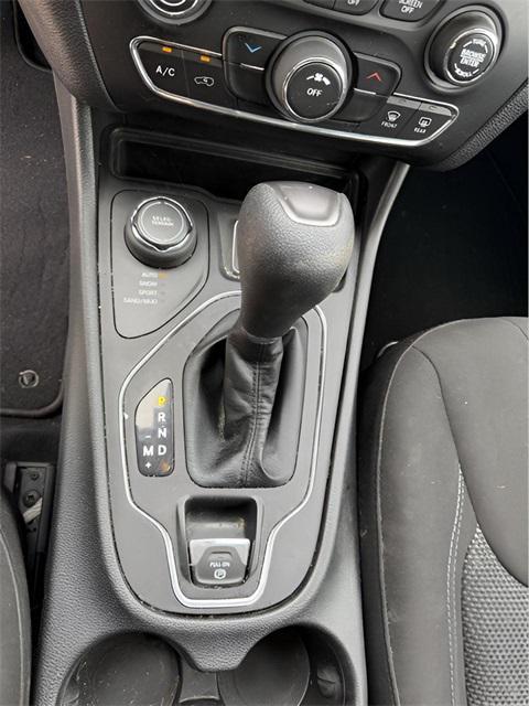 used 2021 Jeep Cherokee car, priced at $15,656