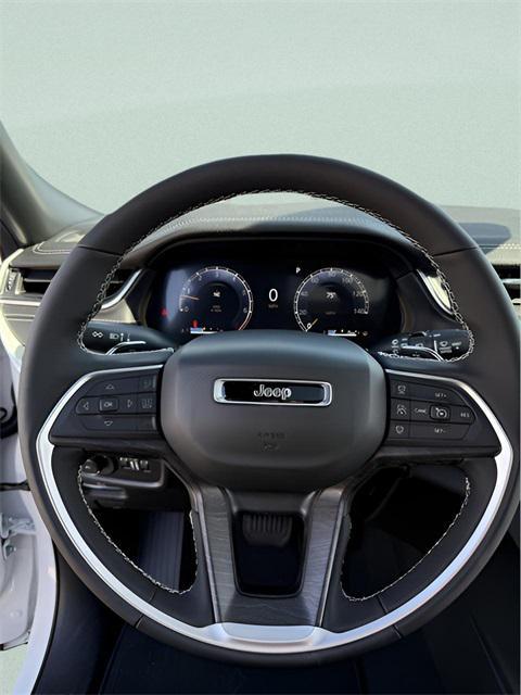 new 2025 Jeep Grand Cherokee car, priced at $41,390