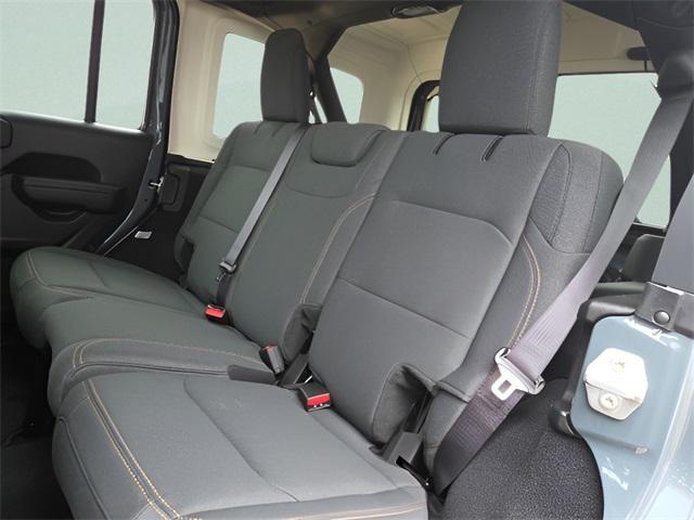 new 2025 Jeep Wrangler car, priced at $41,675