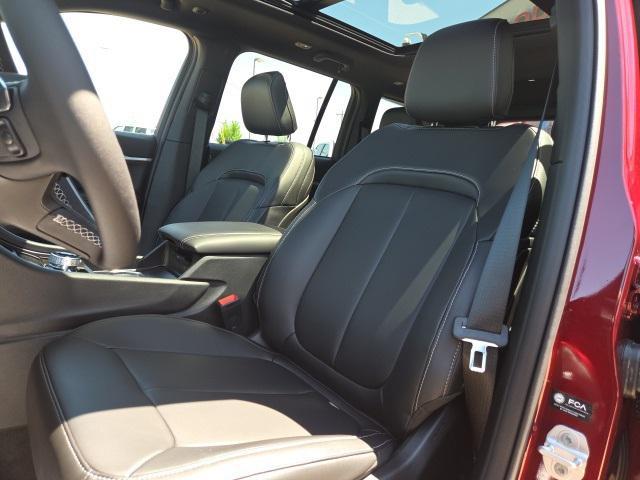 new 2025 Jeep Grand Cherokee car, priced at $41,936