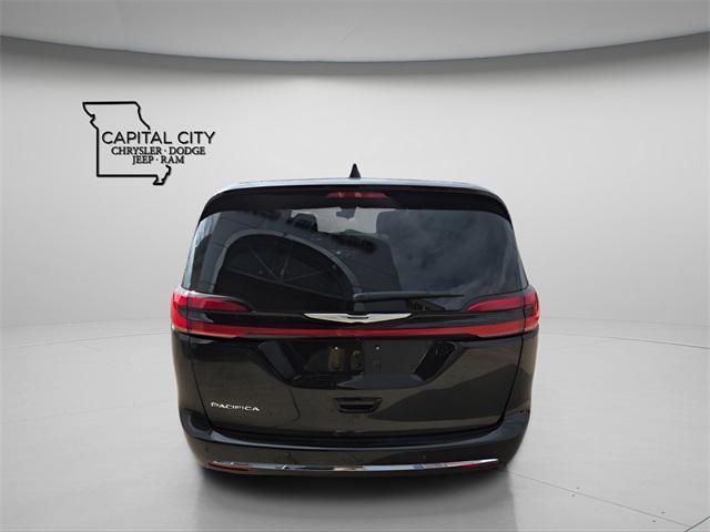 new 2025 Chrysler Pacifica car, priced at $38,725